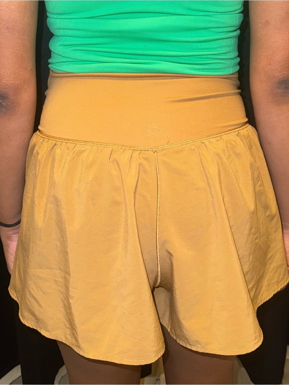 Aerie OFFLINE Real Me Crossover Flowy Shorts - Caramel/Tan - Size [M] - Picture 3 of 4